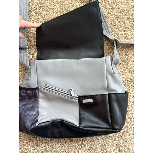 Baggallini Color Blocking Geometric Flap Crossbody Venice Collection Black Gray - Picture 8 of 14